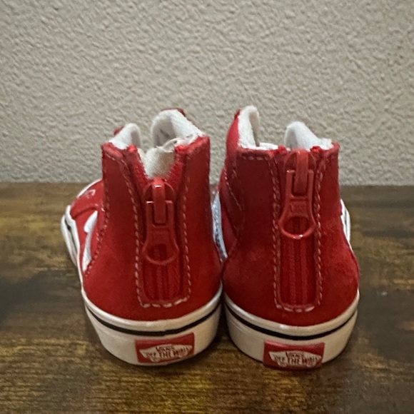 Vans Kids Toddler 7.5 Red High-Top Sneakers - Picture 3 of 6